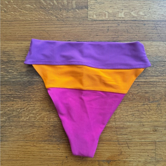 NWT Beach Riot Alexis Bikini Bottoms in Sunset Colorblock Size S - Picture 4 of 5